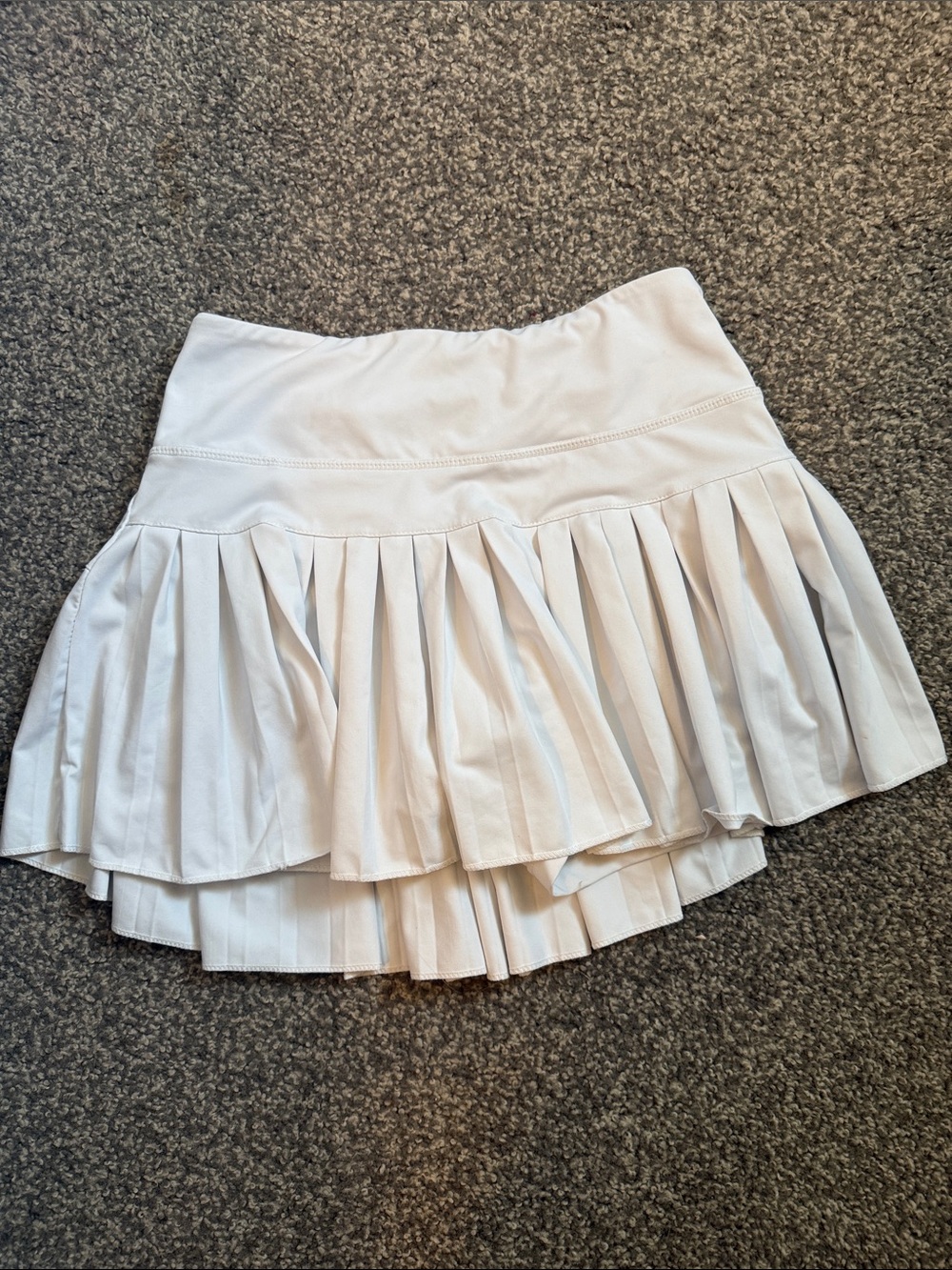 GoldHinge White Pleated Tennis Skirt